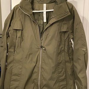Lululemon jacket wind/rain breaker